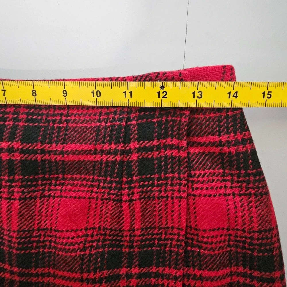 VTG Talbots 8 Petite Wool Plaid Skirt Italian Fabric‎ Red Black Academia Preppy